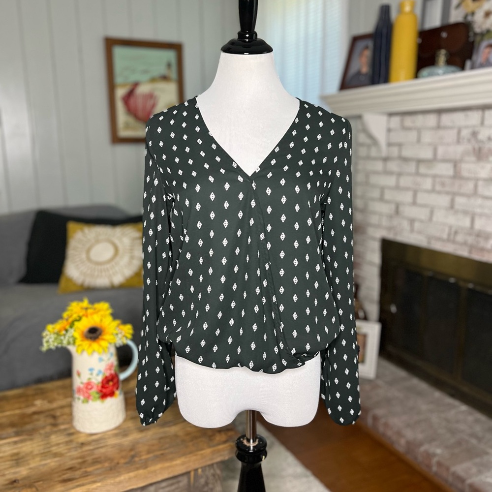 Vixbe diamond pattern faux wrap blouse